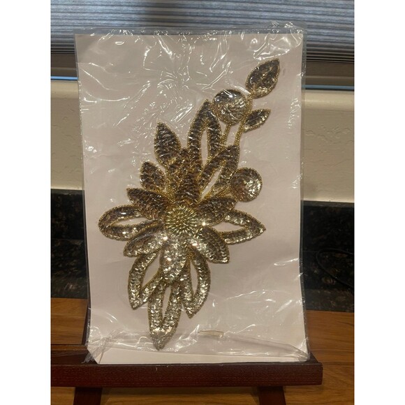 Large Beaded Gold Applique Floral design - Picture 1 of 8